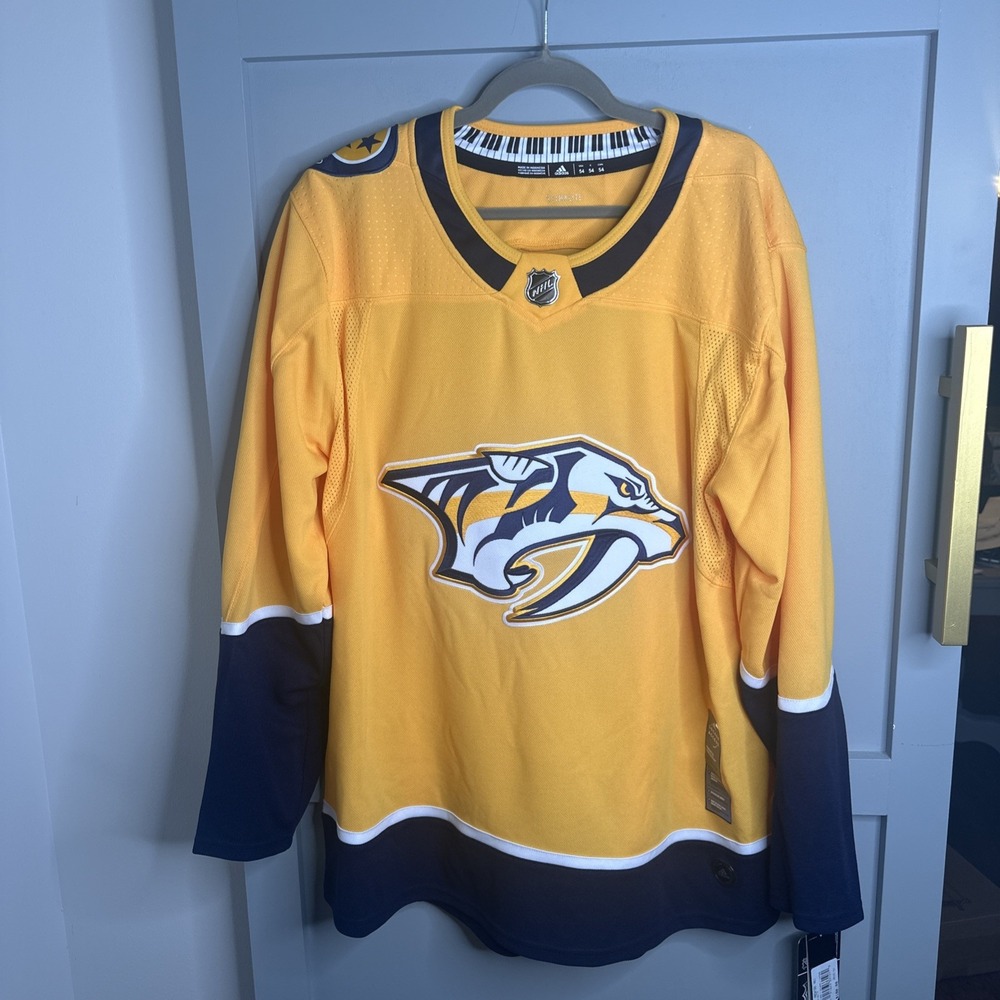 Nashville Predators Adidas‎ NHL Jersey Size 54 Yellow Tennessee Hockey. NWT